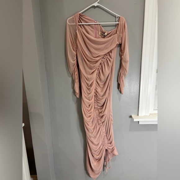 NEW! CLUB L LONDON Blush Pink Maternity Asymmetric Ruched Maxi Dress US 10/UK 14 - Picture 15 of 15